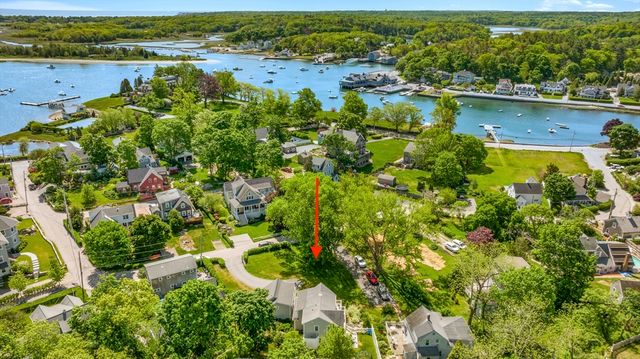 36 Stockbridge St, Cohasset, MA 02025