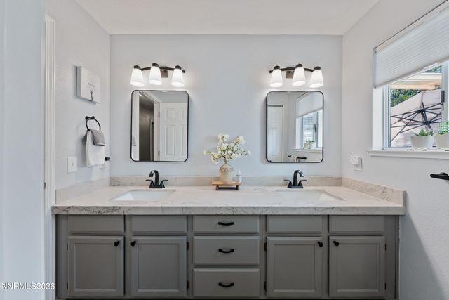 994 Lilac Court, Minden, NV 89423