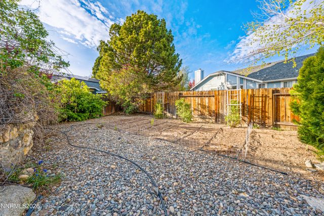 994 Lilac Court, Minden, NV 89423