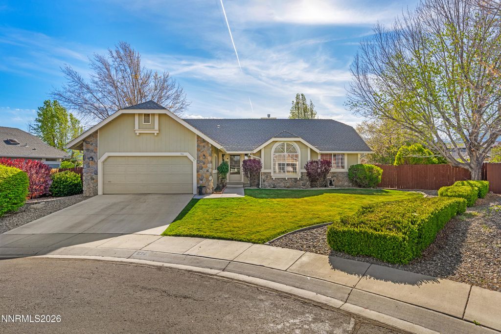 994 Lilac Court, Minden, NV 89423