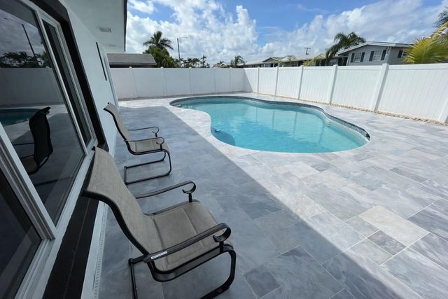 2716 Middle River Drive, Fort Lauderdale, FL 33306