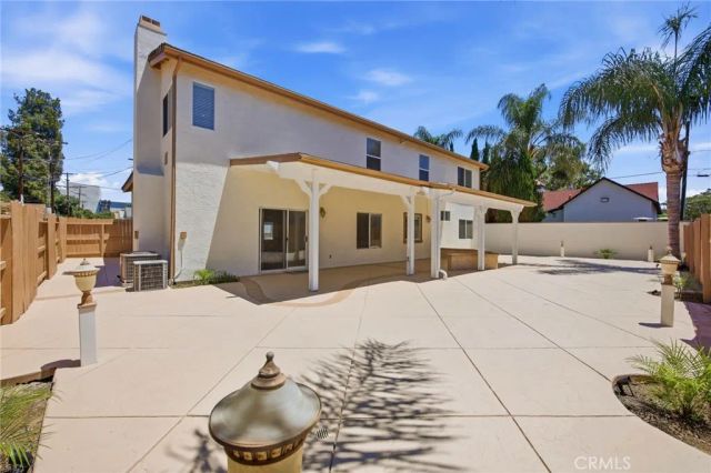 18112 Osborne, Northridge, CA 91325