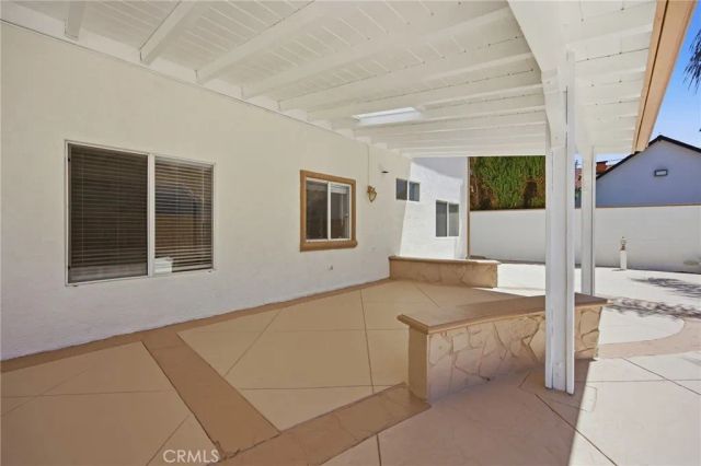18112 Osborne, Northridge, CA 91325