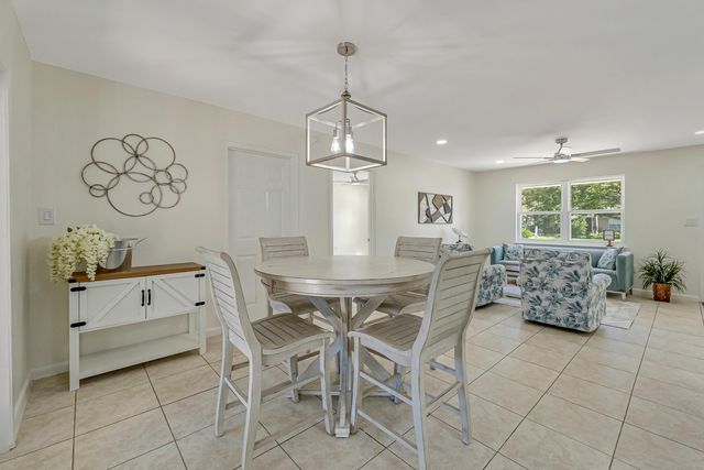 15 Oak Lane, Shalimar, FL 32579