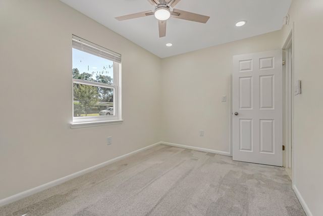 15 Oak Lane, Shalimar, FL 32579