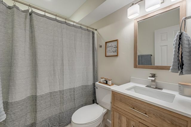 15 Oak Lane, Shalimar, FL 32579