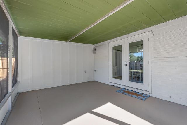 15 Oak Lane, Shalimar, FL 32579