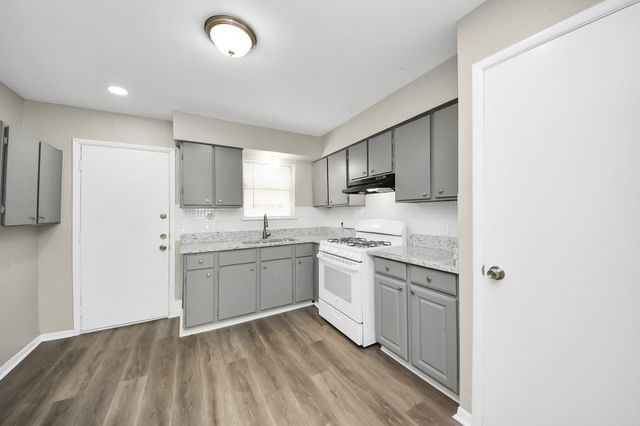 1736 Crestdale Drive 6, Houston, TX 77080