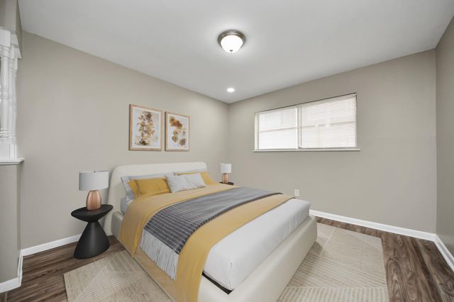 1736 Crestdale Drive 6, Houston, TX 77080