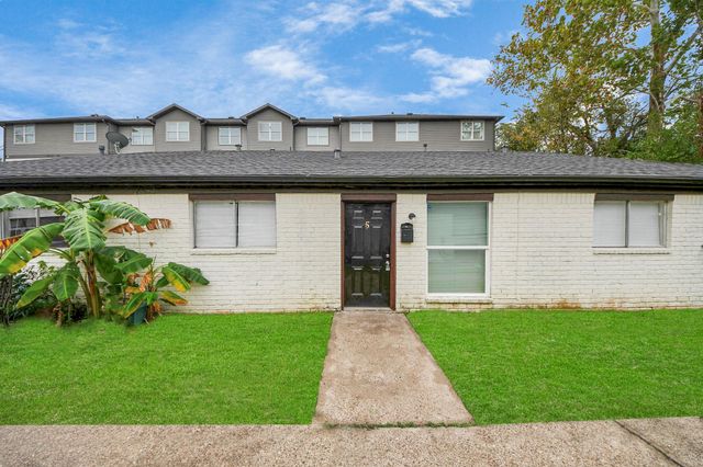 1736 Crestdale Drive 6, Houston, TX 77080