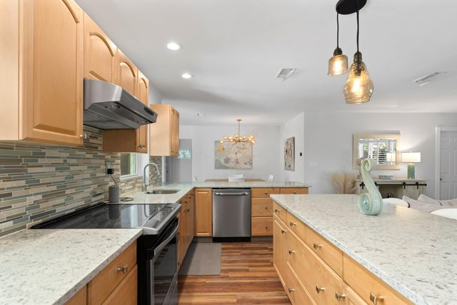 136 Oregon Lane, Boca Raton, FL 33487