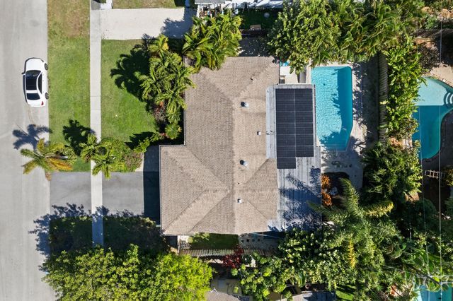 136 Oregon Lane, Boca Raton, FL 33487