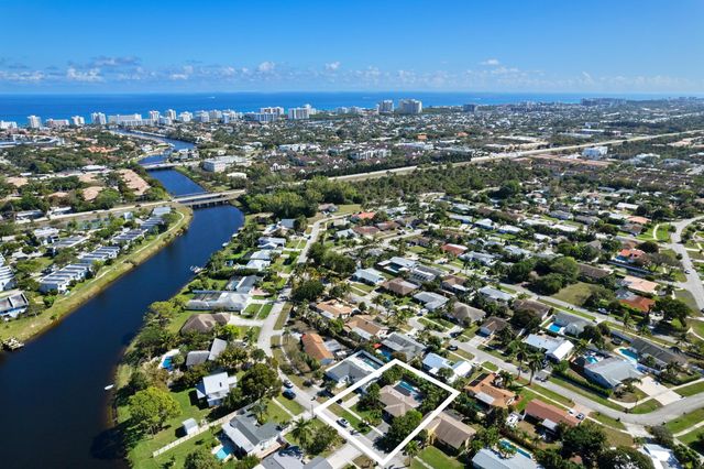 136 Oregon Lane, Boca Raton, FL 33487