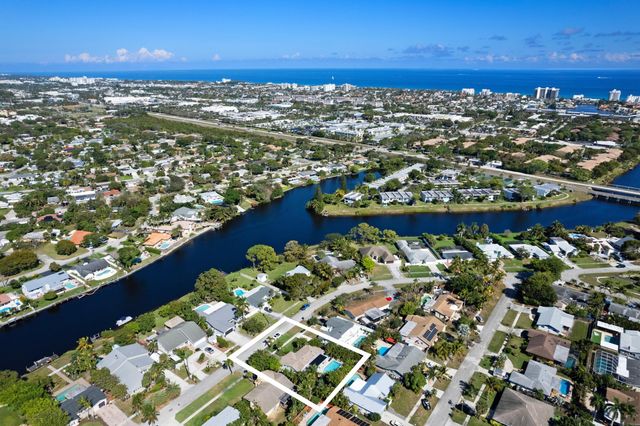 136 Oregon Lane, Boca Raton, FL 33487