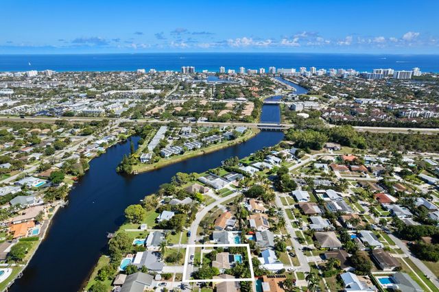 136 Oregon Lane, Boca Raton, FL 33487