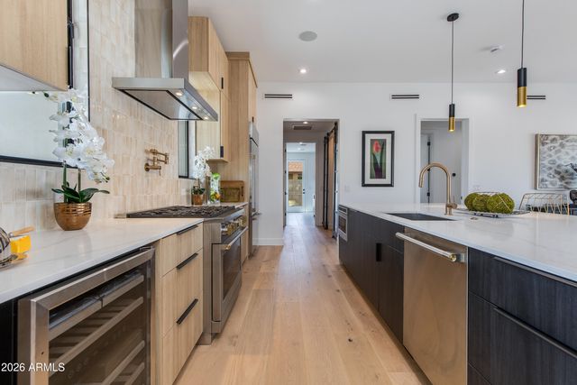 3446 N 47TH Street, Phoenix, AZ 85018