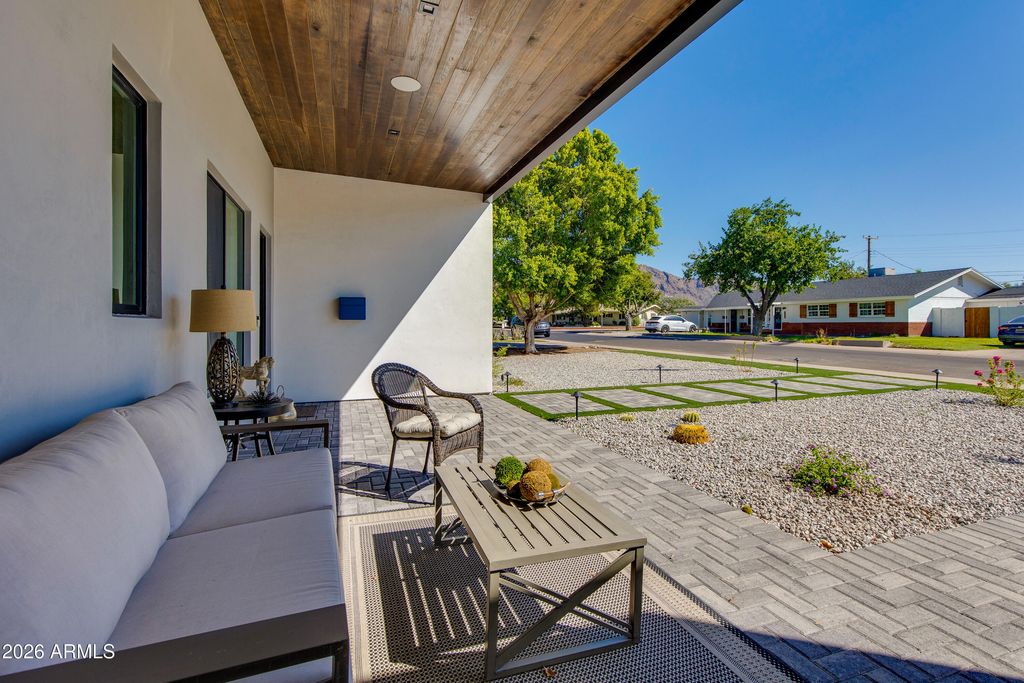 Image 21 of property listing at 3446 N 47TH Street, Phoenix, AZ 85018