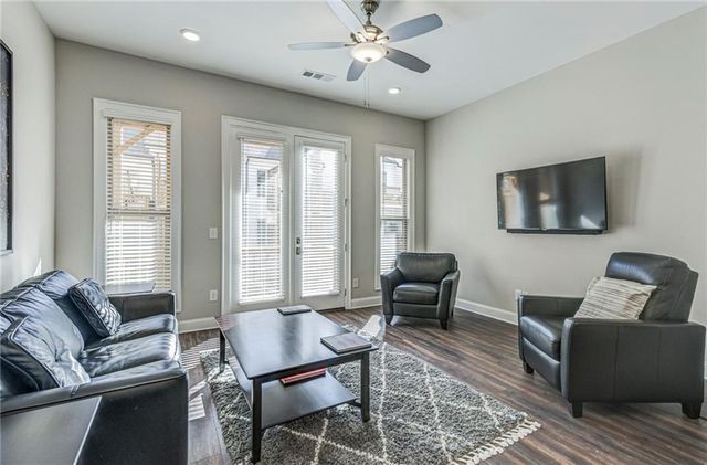 4321 Parkside Place, Atlanta, GA 30342