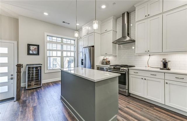 4321 Parkside Place, Atlanta, GA 30342