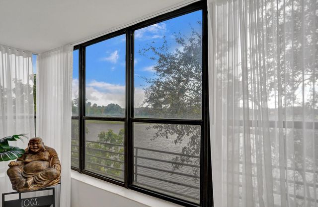 2768 Carambola Circle S 301, Coconut Creek, FL 33066