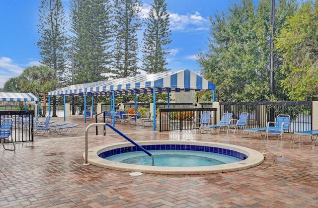 2768 Carambola Circle S 301, Coconut Creek, FL 33066