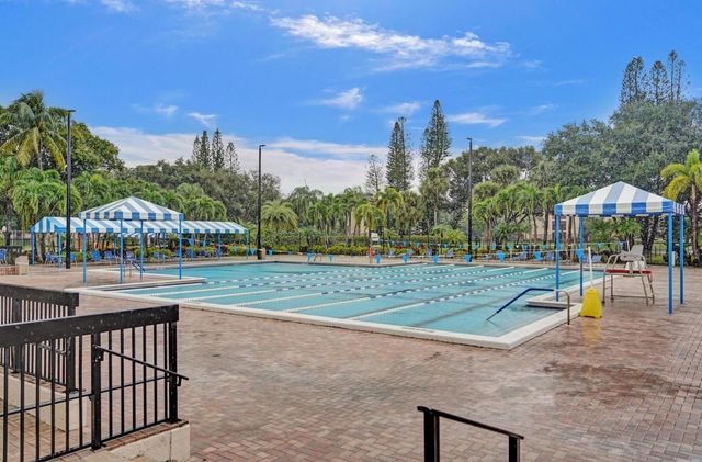 2768 Carambola Circle S 301, Coconut Creek, FL 33066