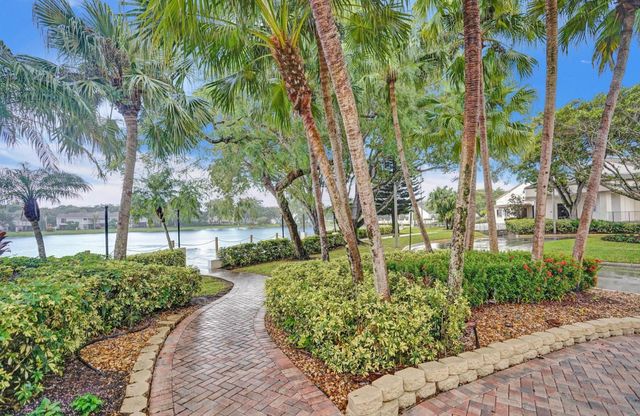 2768 Carambola Circle S 301, Coconut Creek, FL 33066
