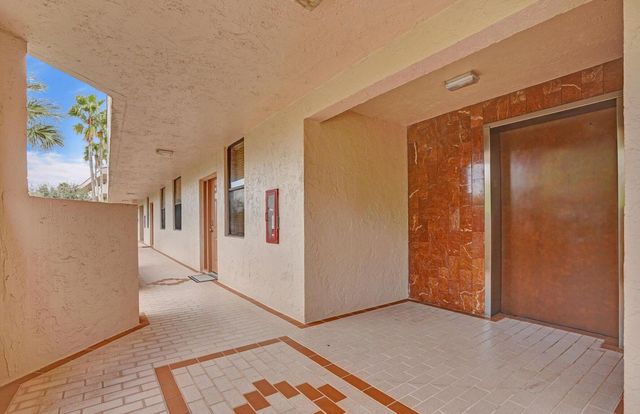 2768 Carambola Circle S 301, Coconut Creek, FL 33066