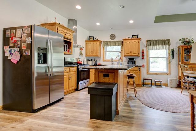 N7445 DUTCH RUSH, Crivitz, WI 54114