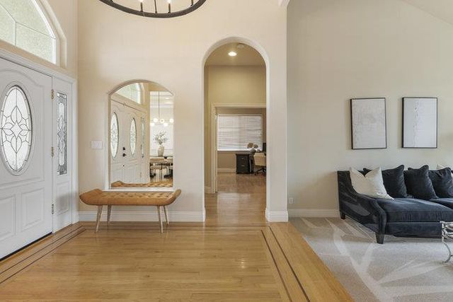 50 Ralphs Way, Hollister, CA 95023