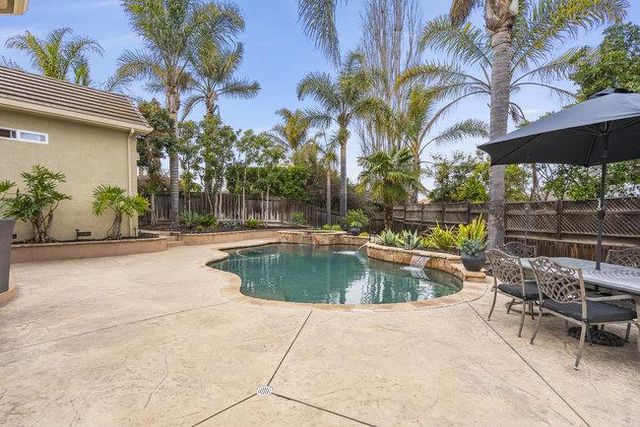 50 Ralphs Way, Hollister, CA 95023