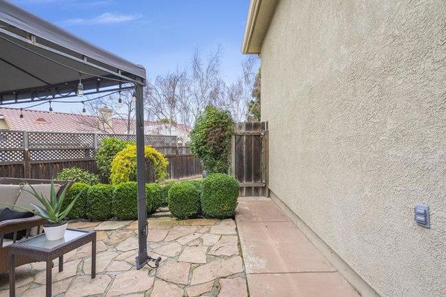 50 Ralphs Way, Hollister, CA 95023