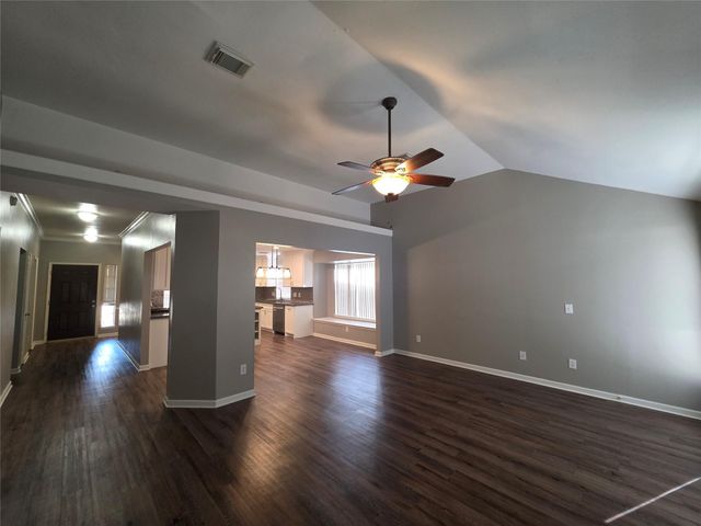 7127 Oak Walk Drive, Humble, TX 77346