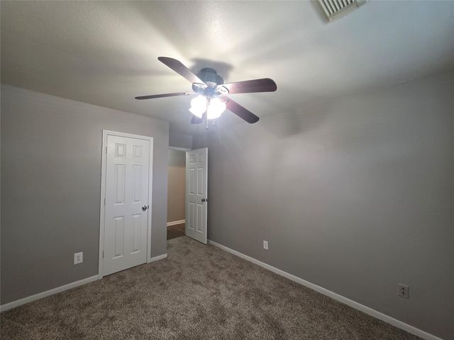 7127 Oak Walk Drive, Humble, TX 77346