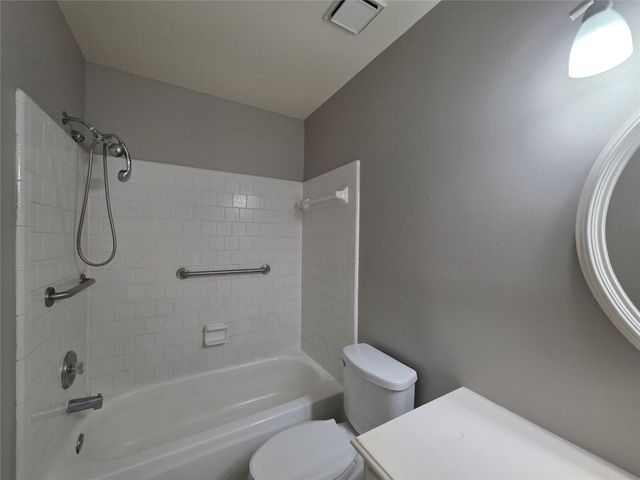 7127 Oak Walk Drive, Humble, TX 77346