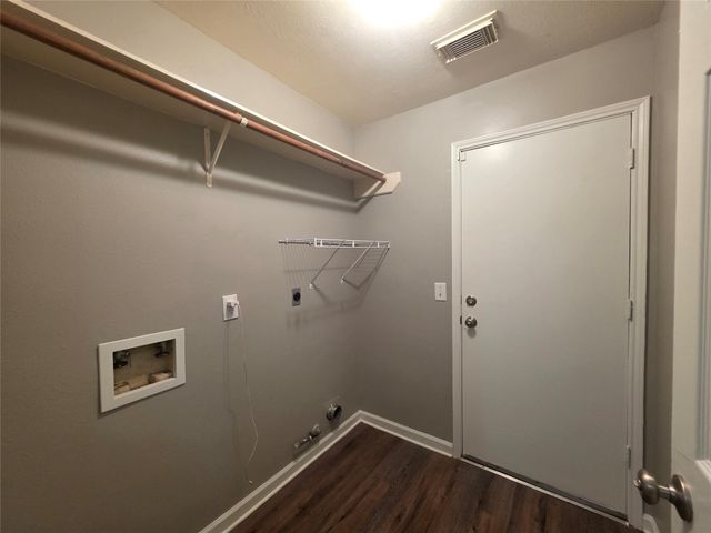 7127 Oak Walk Drive, Humble, TX 77346