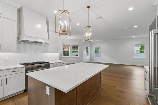 3122 W SAN JOSE STREET, Tampa, FL 33629