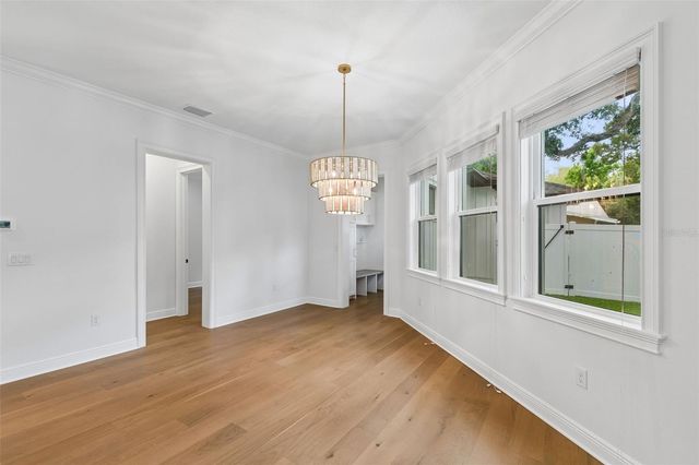 3122 W SAN JOSE STREET, Tampa, FL 33629