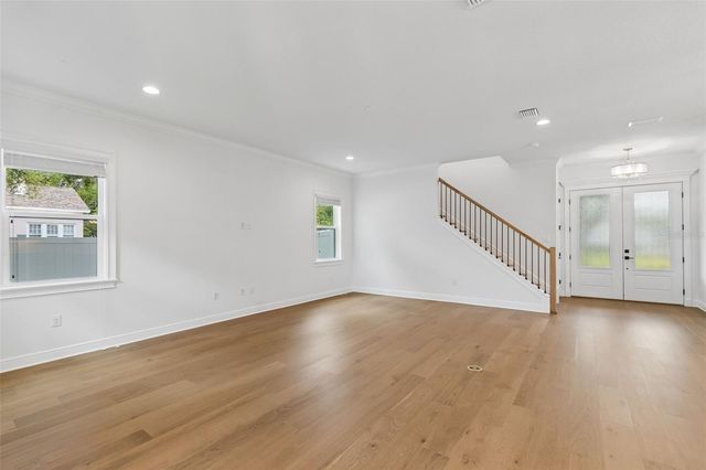 3122 W SAN JOSE STREET, Tampa, FL 33629