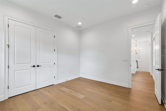 3122 W SAN JOSE STREET, Tampa, FL 33629