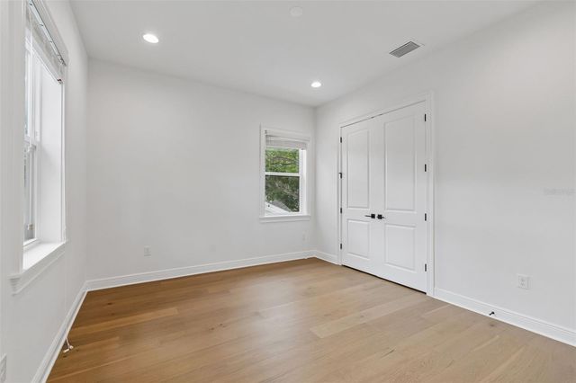 3122 W SAN JOSE STREET, Tampa, FL 33629