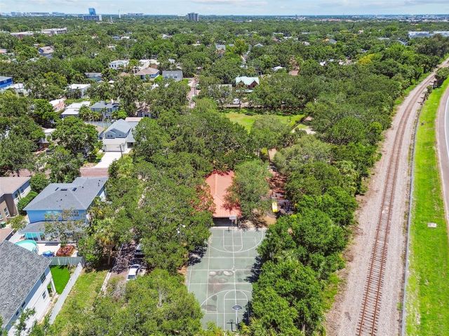 3122 W SAN JOSE STREET, Tampa, FL 33629