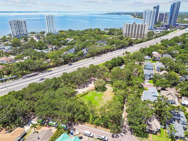 3122 W SAN JOSE STREET, Tampa, FL 33629