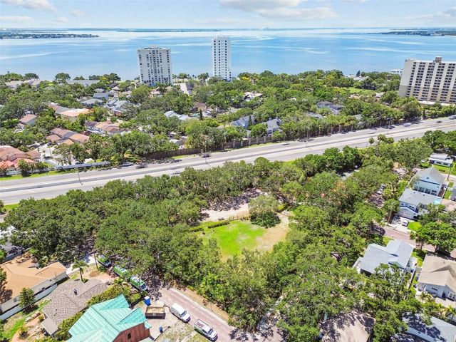 3122 W SAN JOSE STREET, Tampa, FL 33629