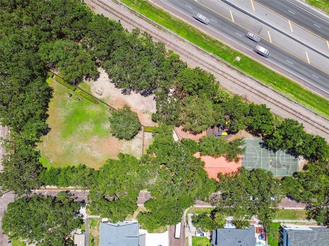 3122 W SAN JOSE STREET, Tampa, FL 33629