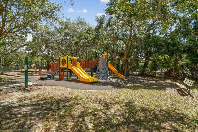 3122 W SAN JOSE STREET, Tampa, FL 33629