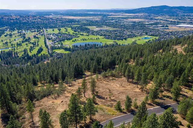 37 N West Starr Ln, Liberty Lake, WA 99019