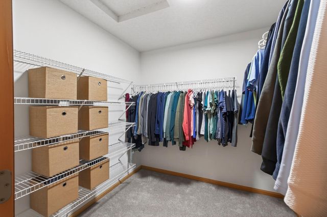 933 Basenji Curve, Shakopee, MN 55379