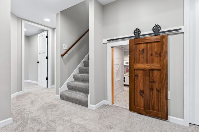 933 Basenji Curve, Shakopee, MN 55379