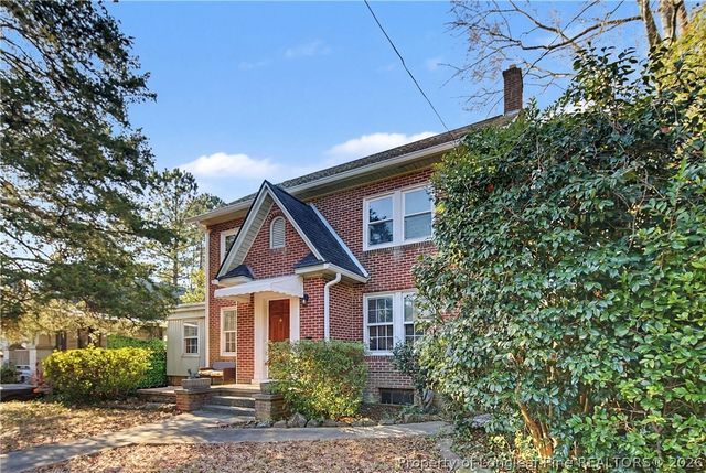 207 Hillcrest Avenue, Fayetteville, NC 28305